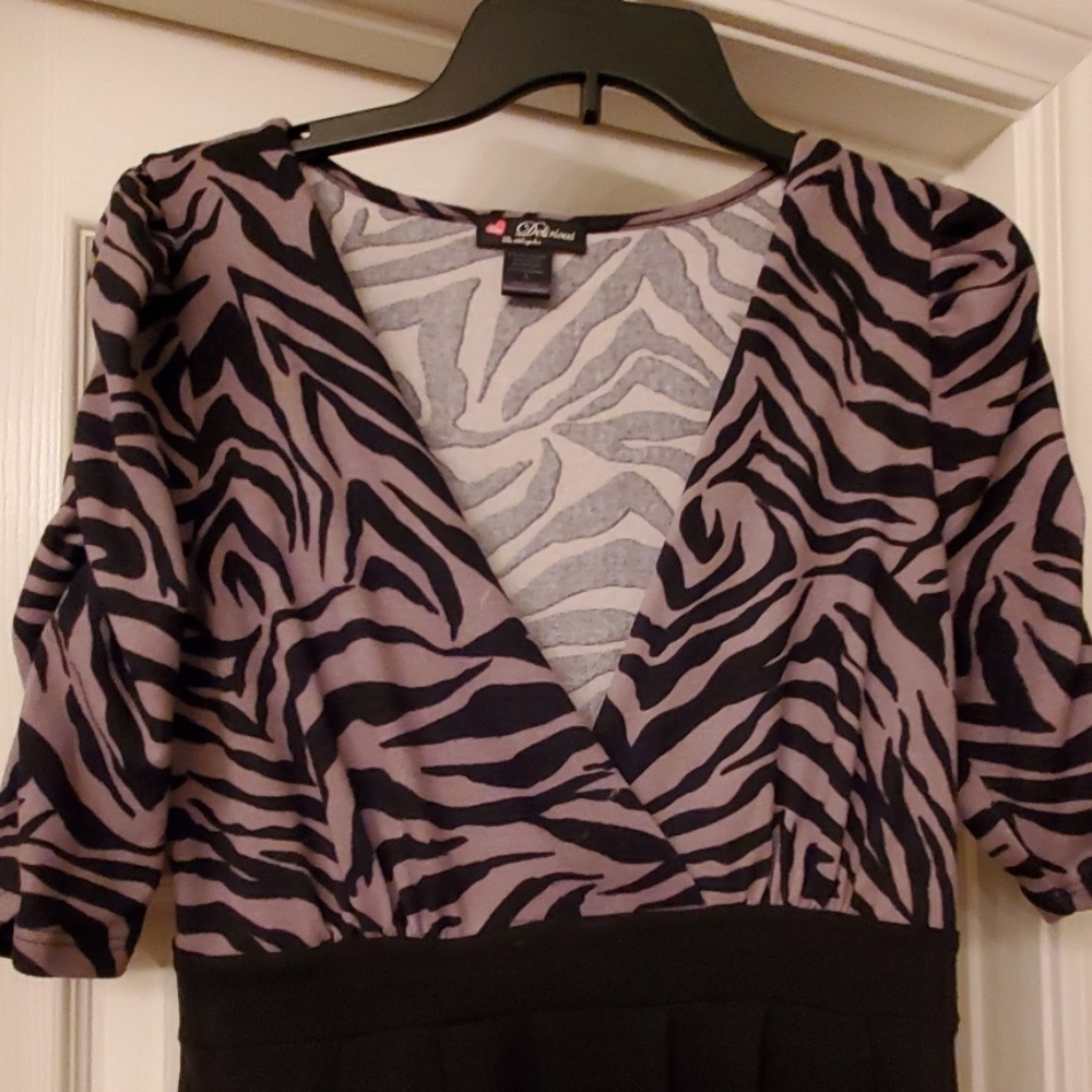 Dress - Picture 2 of 2